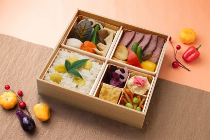 【2023秋弁当】厳選オーガニックビーフステーキと旬の栗ご飯御膳